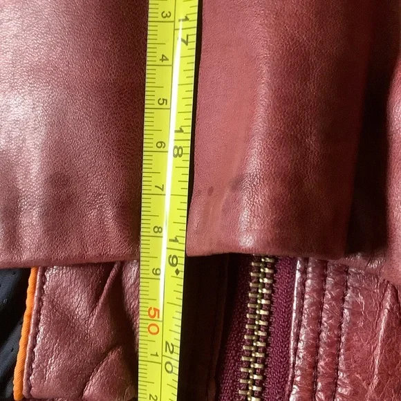 Hugo Boss - Picture 7 of 10